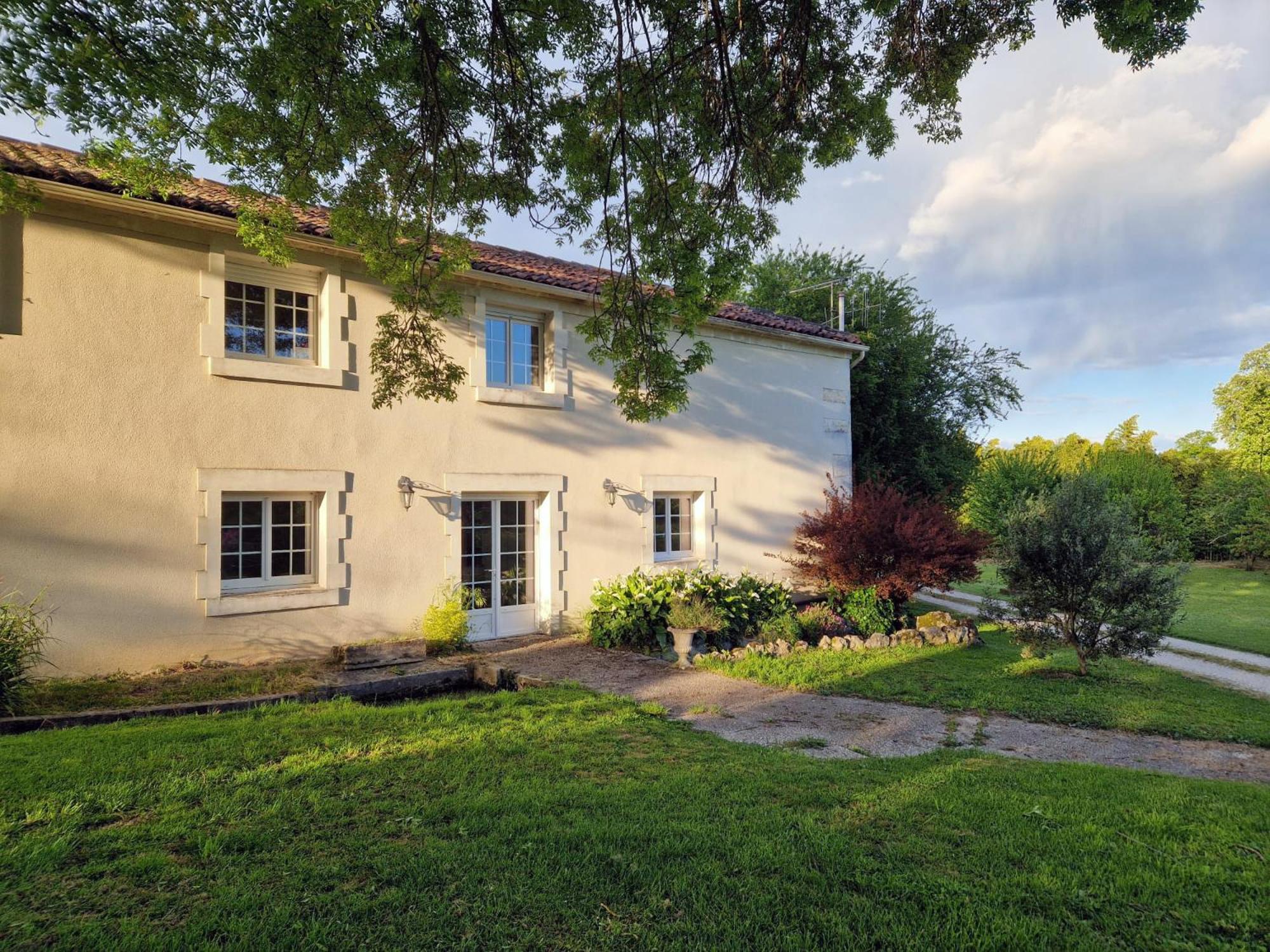 Villa La Source, Location Saisonniere Proche Cognac Extérieur photo